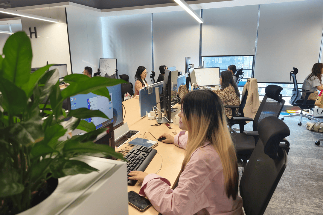 大学生结果他们做出了让我惊掉下巴的东西九游会J9入口vivo 把 AI 交给(图17)